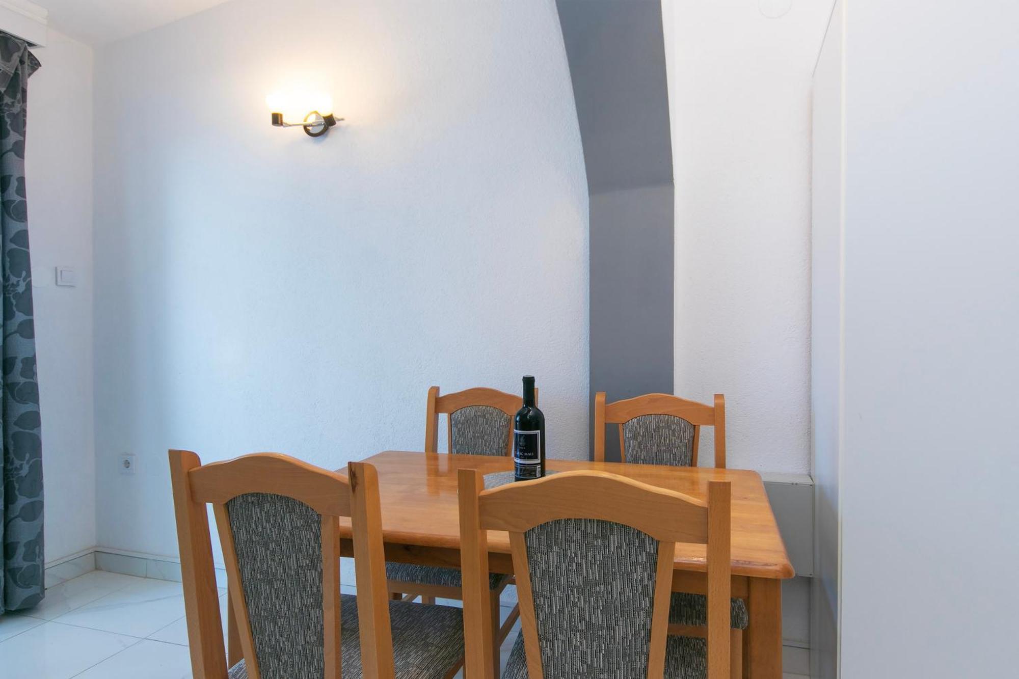 Apartma 19 Makarska