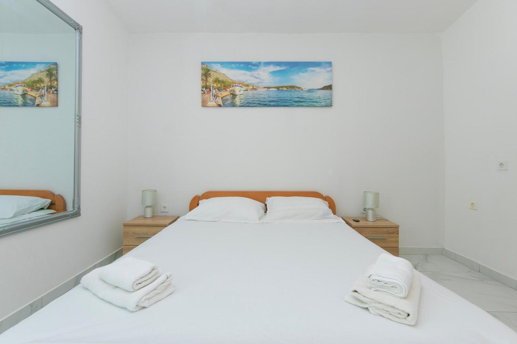 19 * Makarska